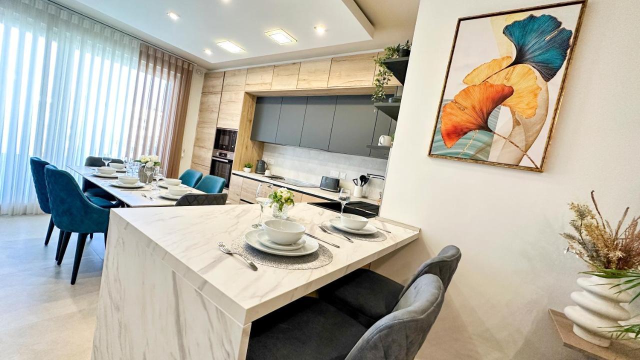 Honeycomb Designer Apartment St. Paul's Bay Exterior photo